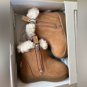 Ugg Mallya Unisex boots